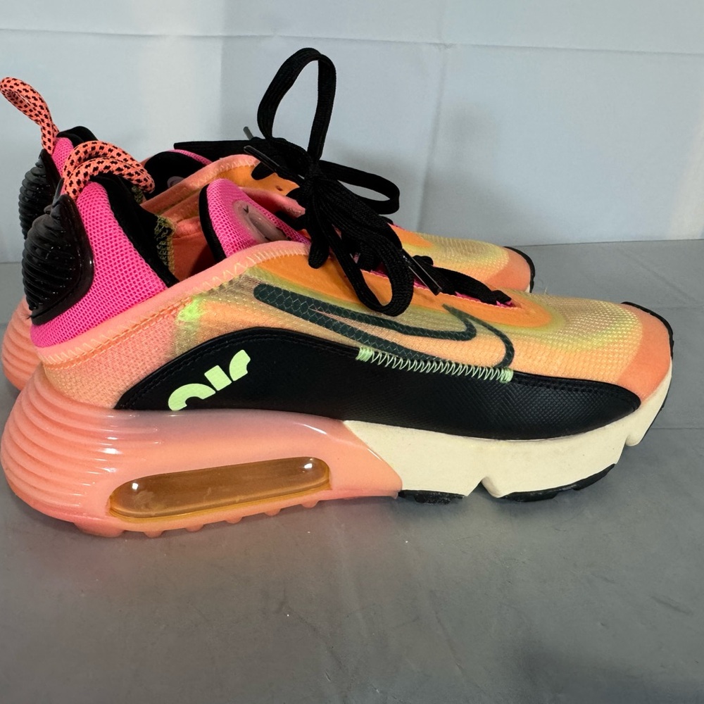 Nike Air Max 2090 Pink,Orange, Black, Lime Athletic  Training Shoes Size 7.5